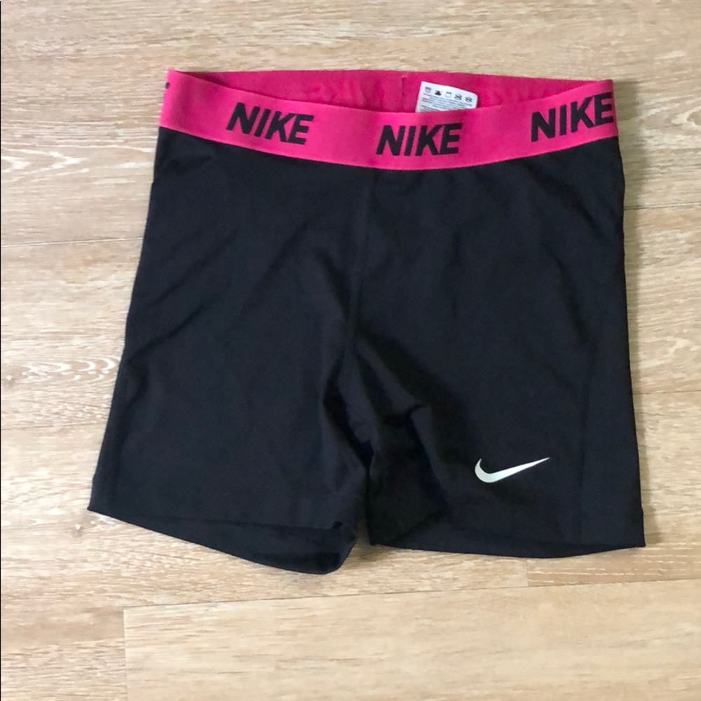 Nike dri fit size m compression shorts